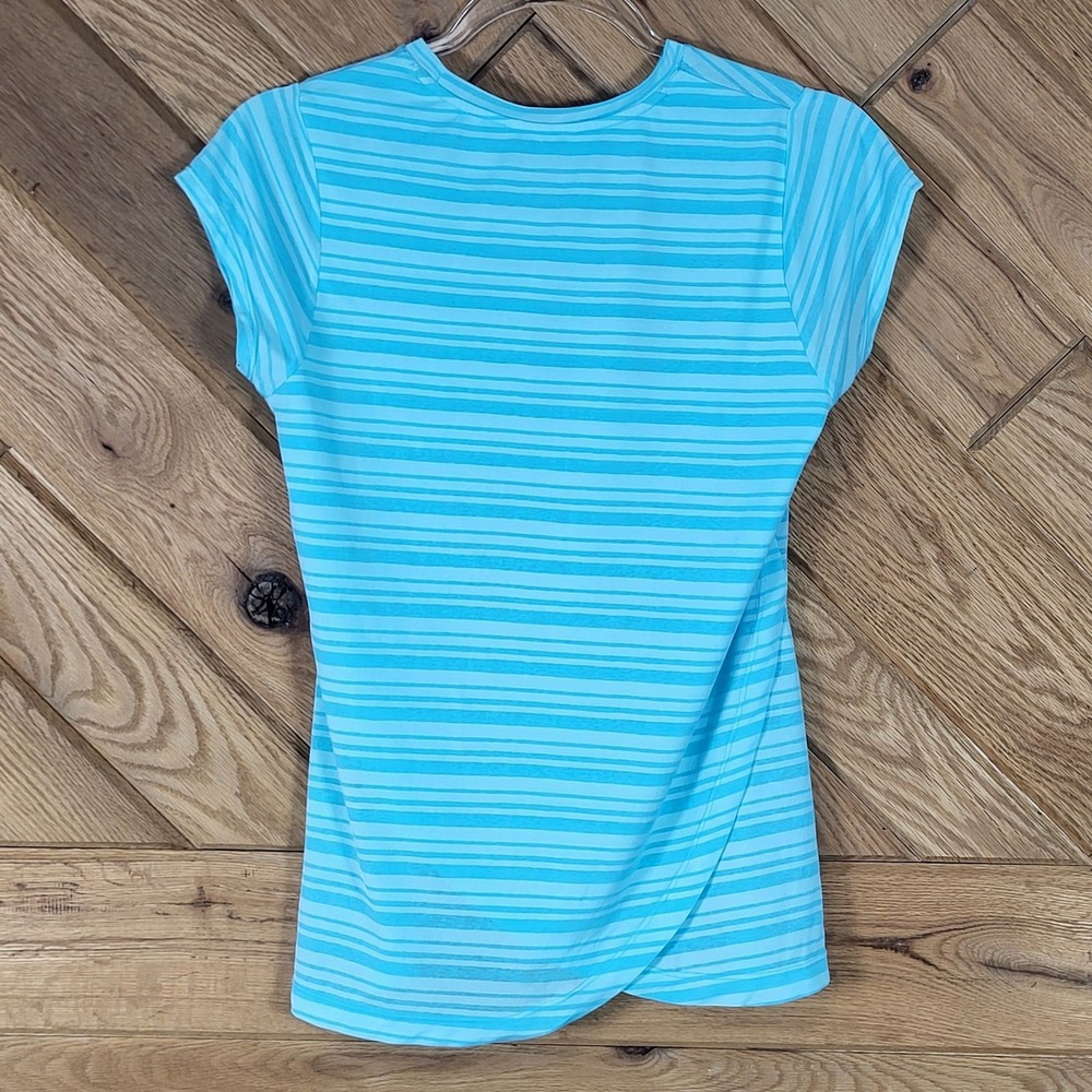 EP Sport Blue Striped Short Sleeve Activewear Shirt Size M Wrap Style Back - Picture 4 of 7